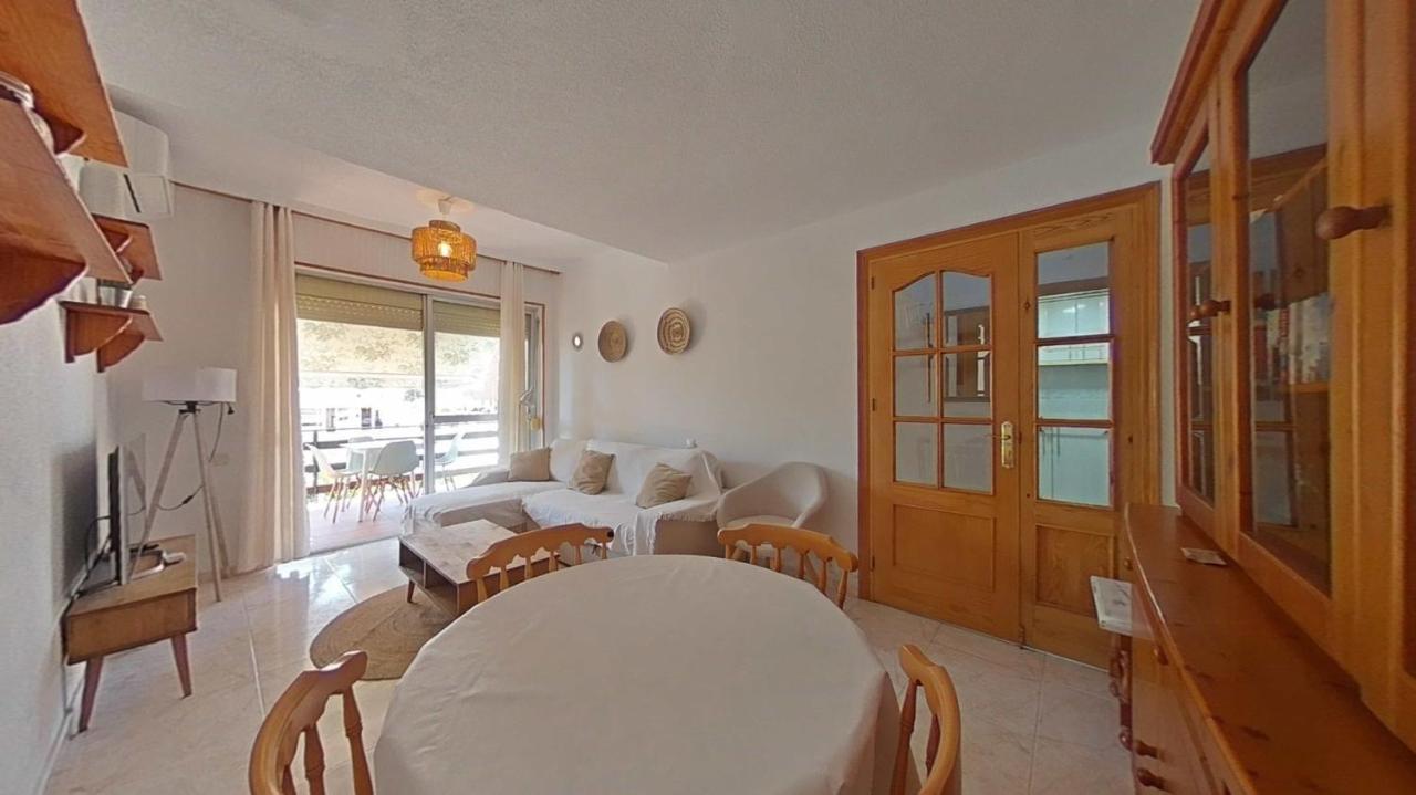Acogedor En La Carihuela Con Plaza De Garaje Garantizada! Sol Montemar Apartment Torremolinos Exterior photo