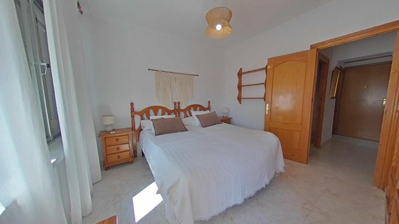 Acogedor En La Carihuela Con Plaza De Garaje Garantizada! Sol Montemar Apartment Torremolinos Exterior photo