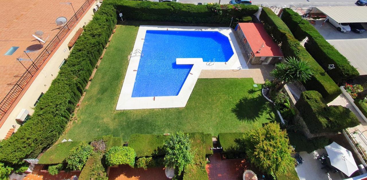Acogedor En La Carihuela Con Plaza De Garaje Garantizada! Sol Montemar Apartment Torremolinos Exterior photo