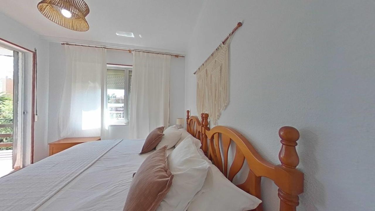 Acogedor En La Carihuela Con Plaza De Garaje Garantizada! Sol Montemar Apartment Torremolinos Exterior photo